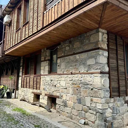 Апартаменти Old Town - 1 *